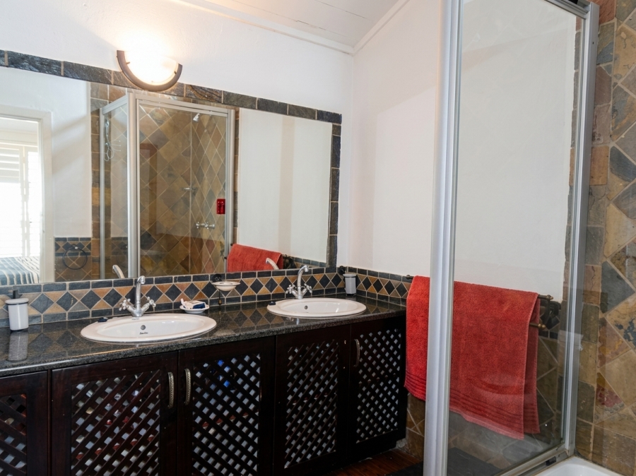 3 Bedroom Property for Sale in Kosmos North West